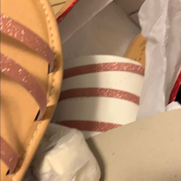 Sandals - Picture 2 of 3